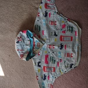 Child's rain poncho with pockets sz 2-3yrs